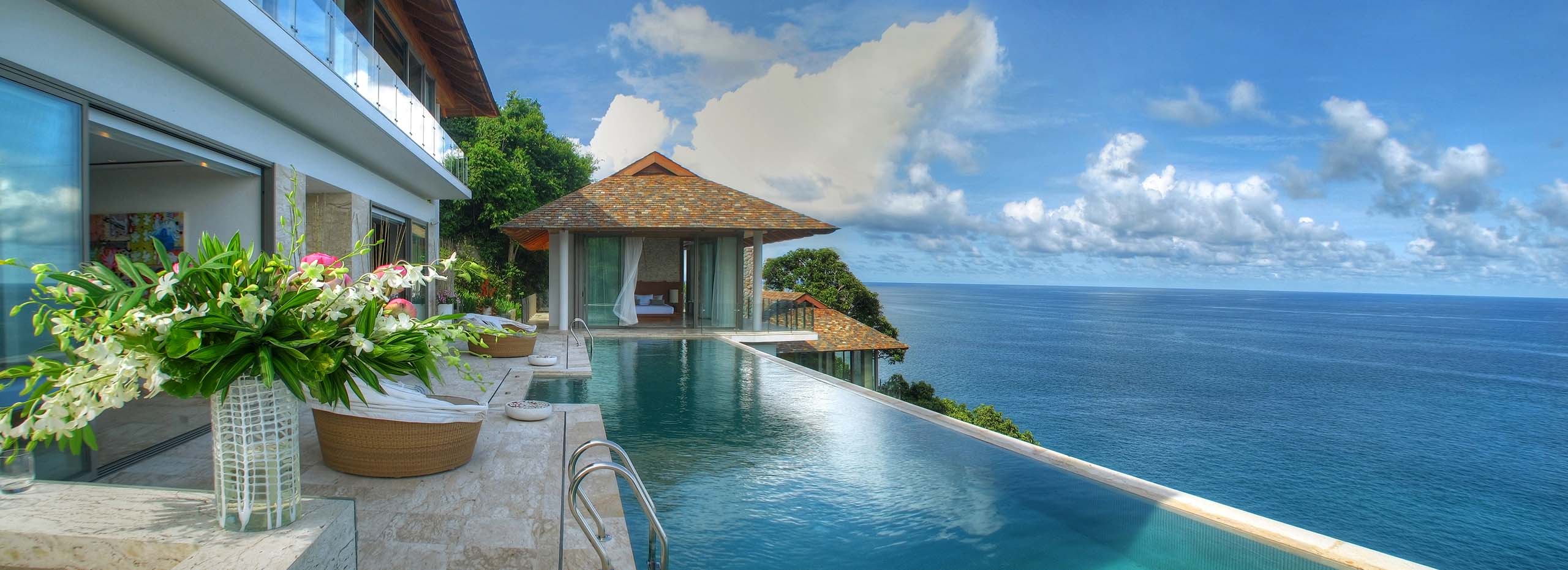 Villa Minh - Pool and ocean